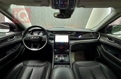 جیپ گراند شیرۆکی